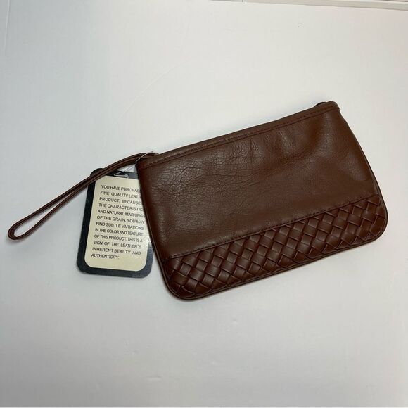 Chic Brown Leather Wristlet - Picture 3 of 7